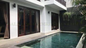 Private house with pool in Kerobokan area